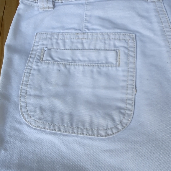 St. John's Bay Chino Shorts Off White Color 4 Pockets Size 6 - Picture 10 of 12